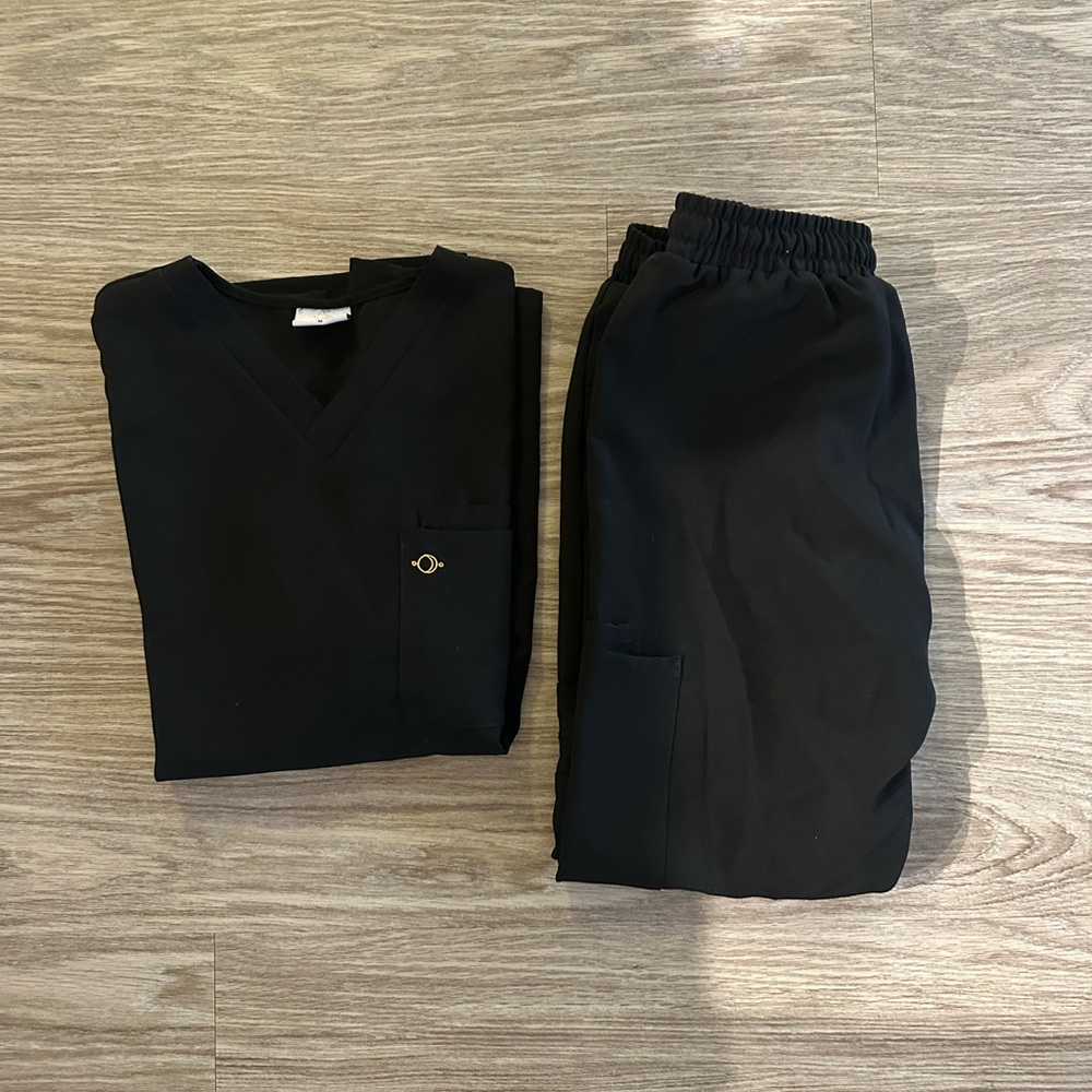 Men’s Luuna Scrub Set